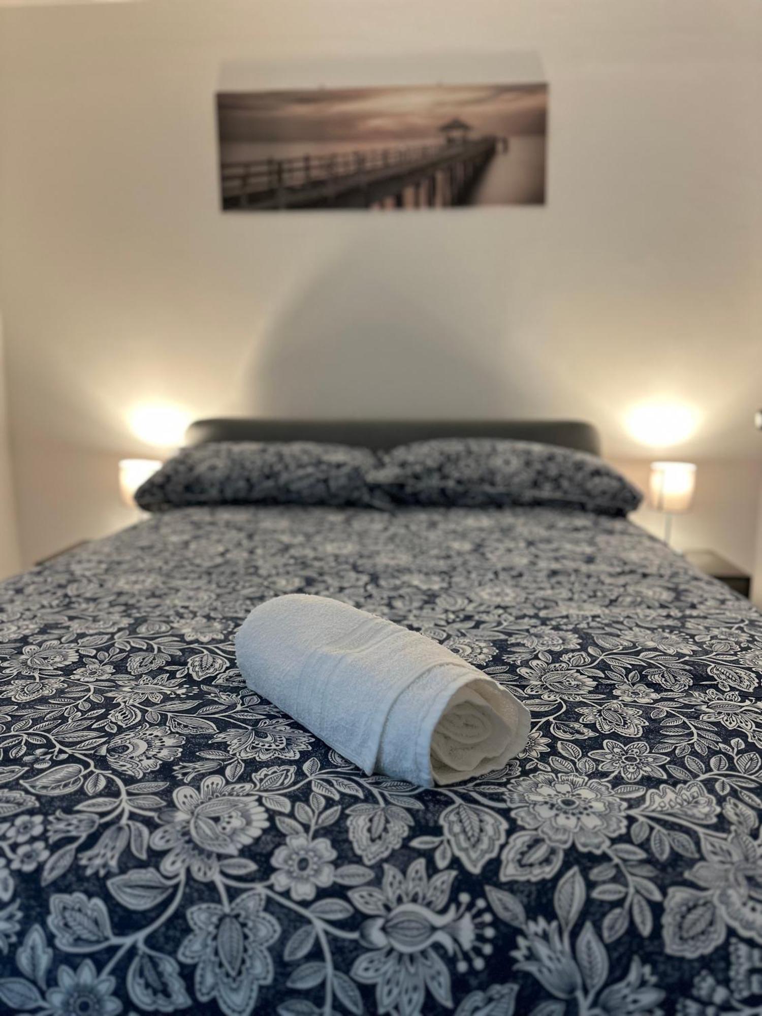 Amare Guest House Napels Buitenkant foto